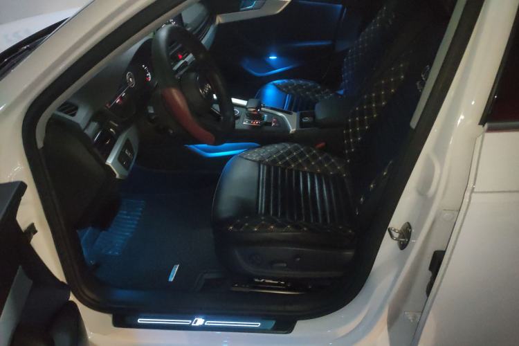 Used Audi A4L 2019 40 TFSI Fashion Edition China VI Emission Standard
