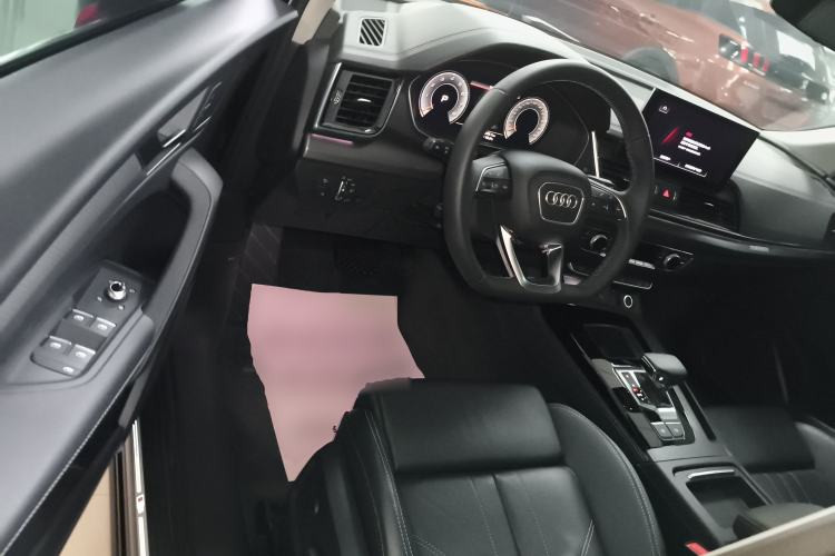 Used Audi Q5L 2022 40T Luxury Dynamic Model
