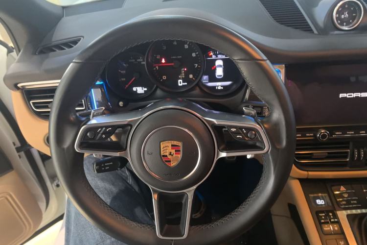 Used Porsche Macan 2018 Macan 2.0T