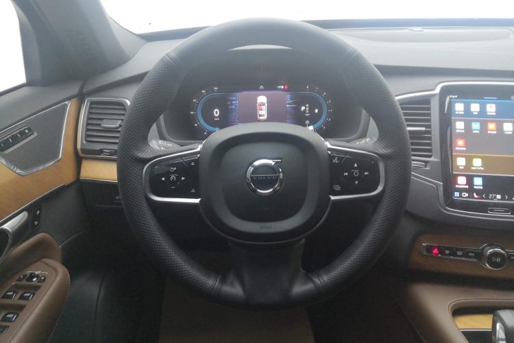 Used Volvo XC90 2023 B5 SmartDrive Luxury Edition 5 Seats
