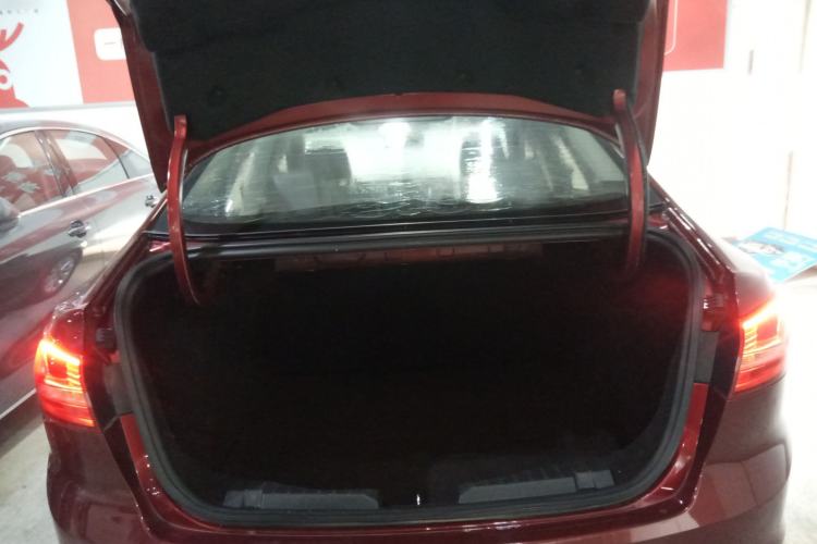 Used Ford Escort 2015 1.5L Automatic Fashion Model
