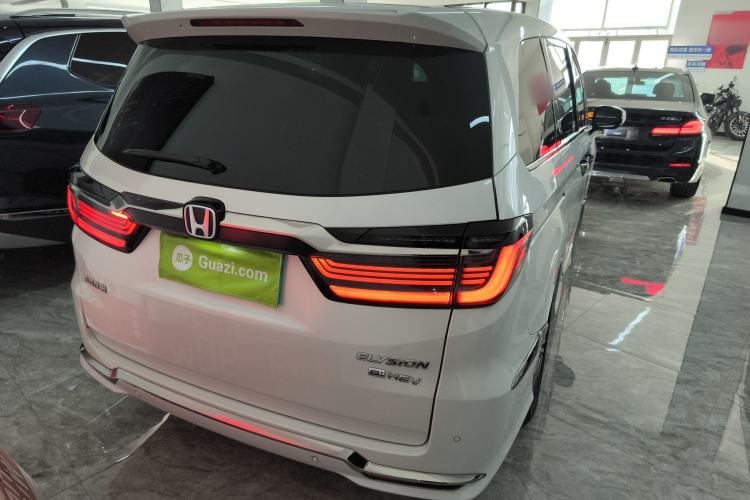 Used Honda Elysion 2022 2.0L eHEV Luxury Edition
