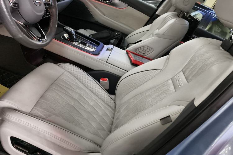 Used GAC Trumpchi GS8 2022 Dual-Engine Series 2.0TM Four-Wheel Drive Flagship Edition (7 Seats)