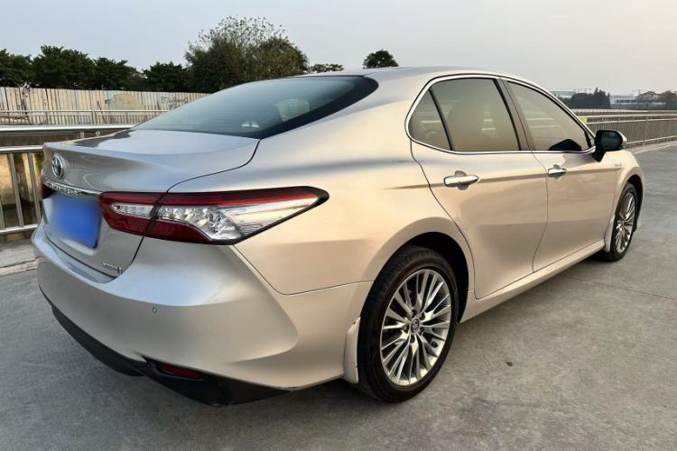 Used Toyota Camry 2019 Revised Version Dual-Engine 2.5 HG Luxury Edition
