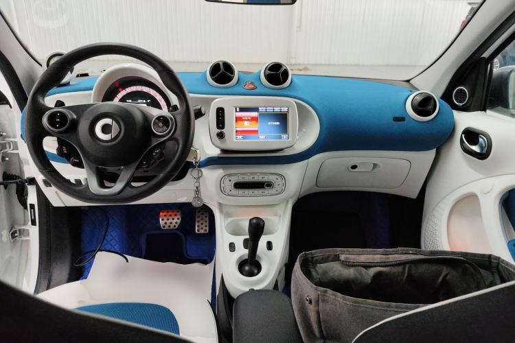 Used  forfour 2016 0.9T 66 kW Ultimate Edition
