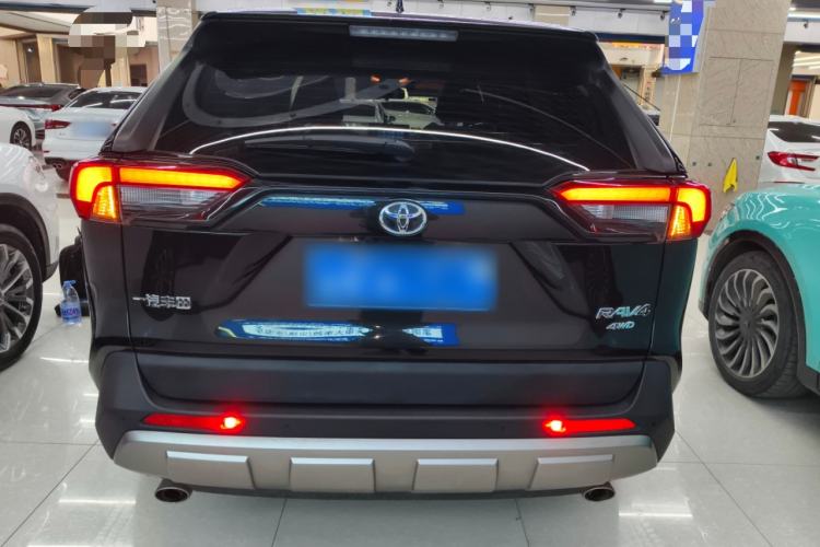 Used Toyota RAV4 2022 2.0L CVT 4x4 Style Plus Edition