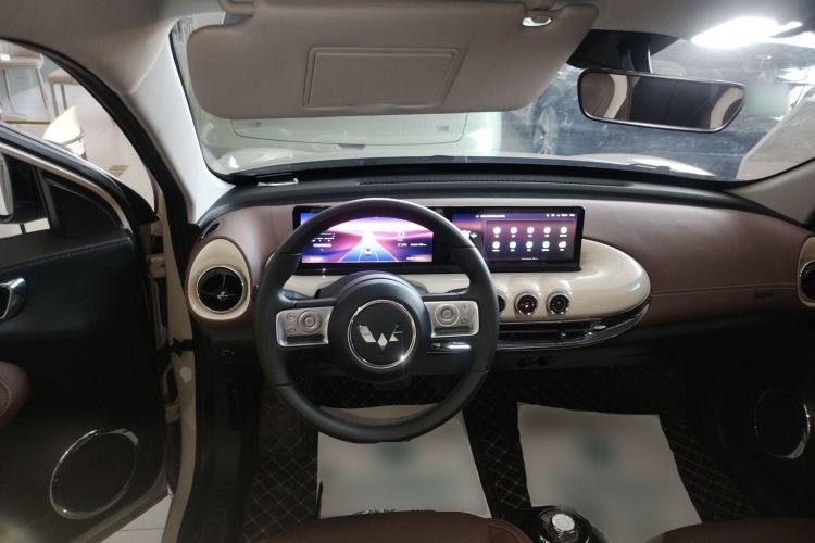 Used Wuling Bingo 2023 410 km Lingxi Deluxe Edition
