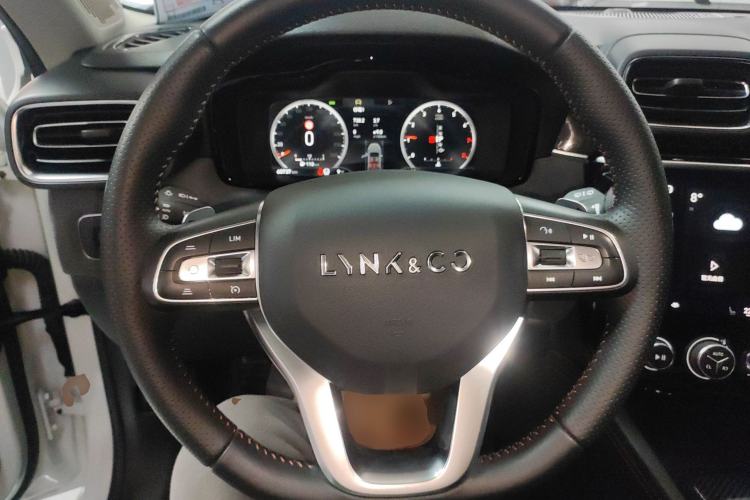 Used Lynk & Co 02 2019 1.5T DCT Two-Wheel Drive Pro Edition China VI Standard
