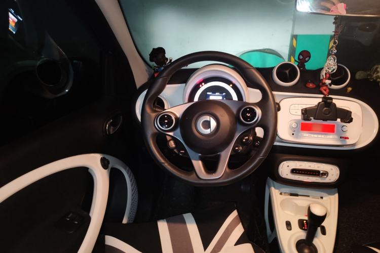 Used smart forfour 2018 1.0L 52kW Passion Edition
