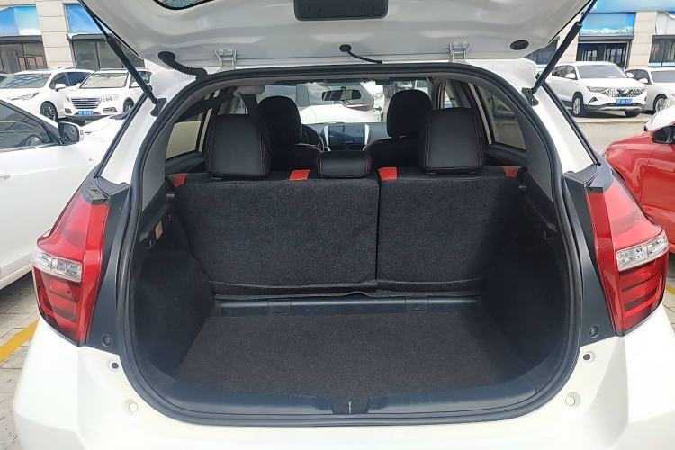 Used Toyota YARiS L 2021 1.5L CVT Leading Edition
