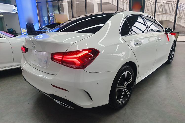 Used Mercedes-Benz A-Class 2022 Revised Version A 200 L Sport Sedan Fashionable Style
