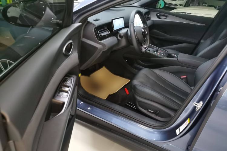 Used BYD Seal 06 New Energy 2024 DM-i 120KM Luxury Model
