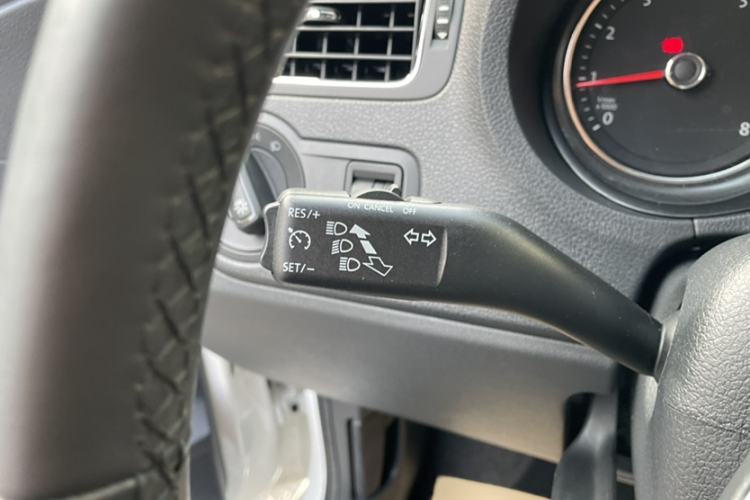 Used Volkswagen Polo 2016 1.6L Automatic Comfort Model
