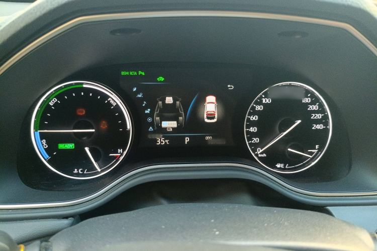 Used Toyota Avalon 2019 Dual-Engine 2.5L XLE Prestige Version China VI Standard
