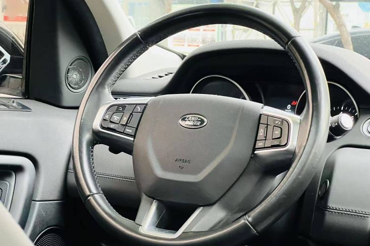 Used Land Rover Discovery Sport 2019 240 PS PURE Edition China VI Standard
