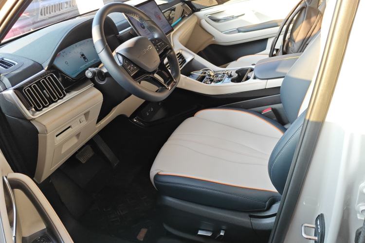 Used BYD Song PLUS New Energy 2024 HONOR Edition DM-i 110km Flagship Model
