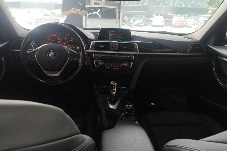 Used BMW 3 Series 2018 320Li Fashion Model
