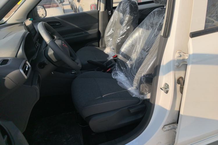 Used Wuling Hongguang New Energy 2024 All-Electric Model 300KM Standard Version