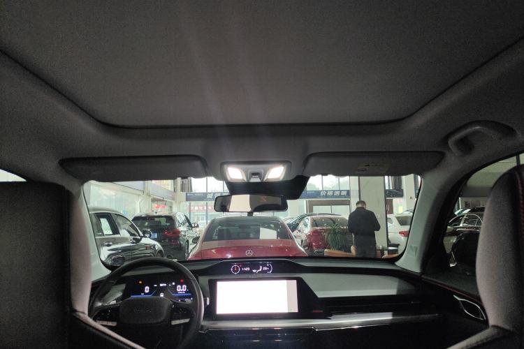 Used Oshan Z6 2022 Blue Whale 1.5T DCT Luxury Model