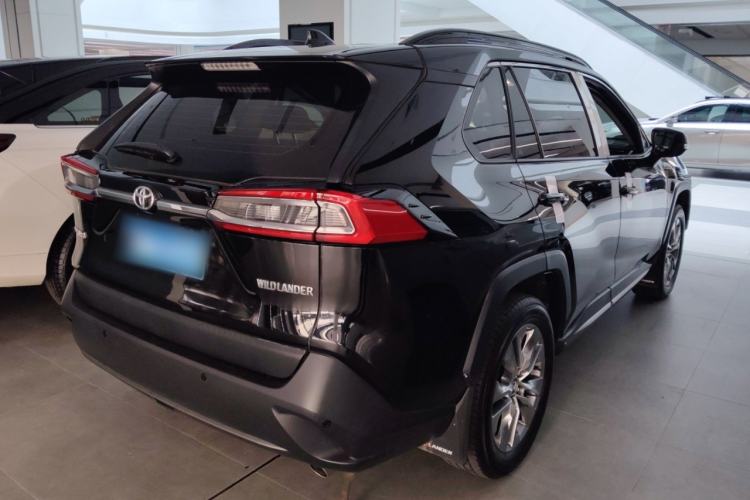 Used Toyota Wildlander 2023 2.0L CVT Two-Wheel Drive Leading Edition