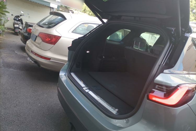 Used Nio ES8 2020 450 km Signature Edition 7-Seater Version
