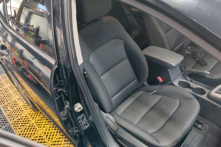 Used Hyundai Elantra 2016 1.6L Automatic ZhiXuan – Elite Version
