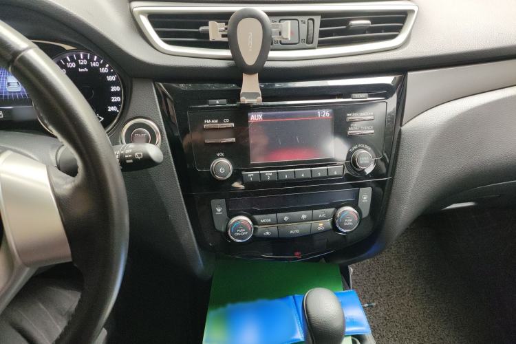 Used Nissan X-Trail 2015 2.0L CVT Comfort MAX Edition 2WD
