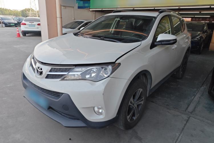 Used Toyota RAV4 2015 2.0L CVT Two-Wheel Drive Fashion Edition