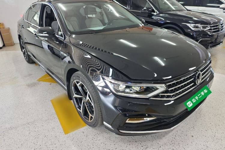 Used Volkswagen Magotan 2023 2 Million Units Commemorative Edition 330TSI DSG Luxury Version