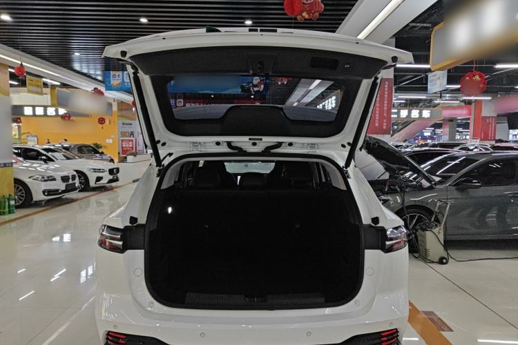 Used Roewe D5X DMH 2024 135 Tech Edition