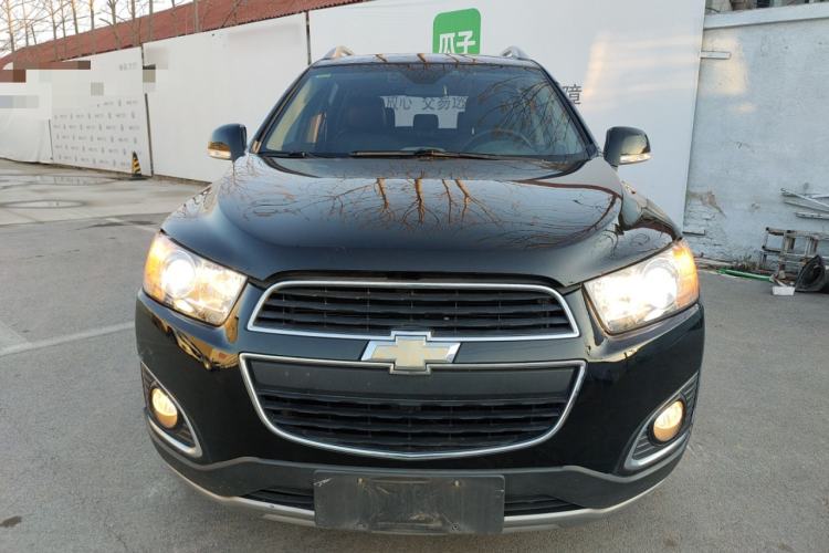 Used Chevrolet Captiva 2015 2.4L 4x4 Flagship Edition 7-Seater
