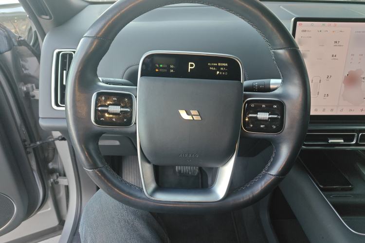 Used Li Auto L8 2023 Pro Model
