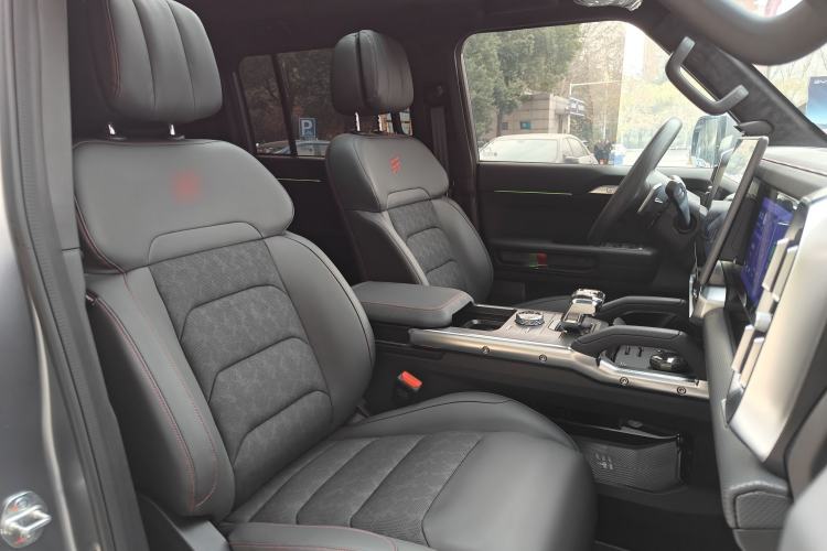 Used JETOUR Traveler 2023 2.0T All-Wheel Drive CrossPRO+
