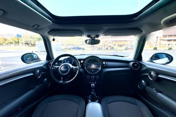 Used  MINI 2016 1.2T ONE Pioneer Edition