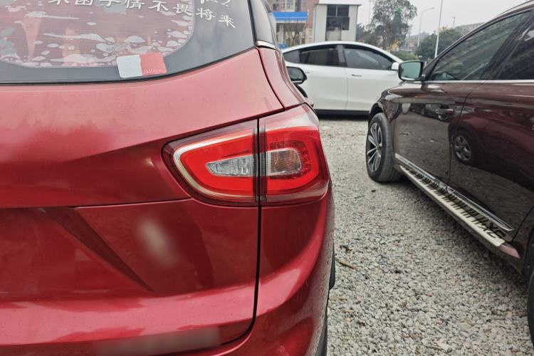 Used Baojun 510 2017 1.5L Automatic Fashion Model