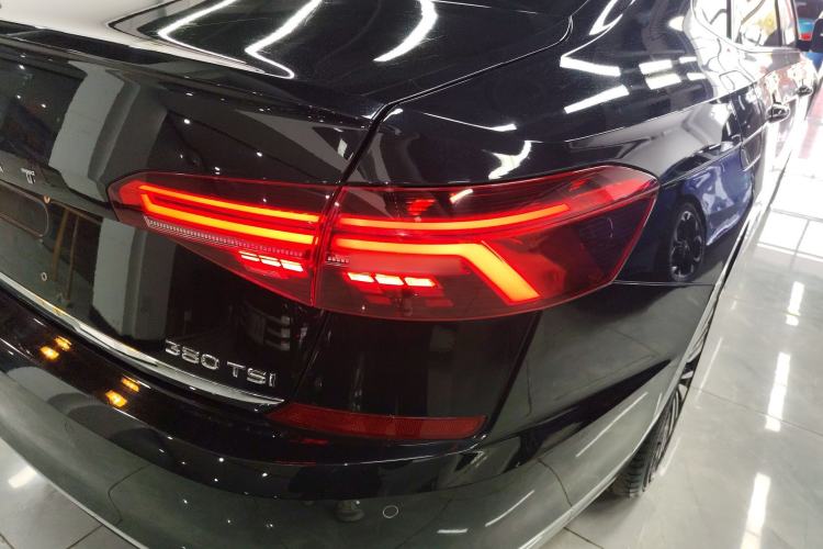 Used Volkswagen Passat 2019 380TSI Luxury Edition China VI Standard
