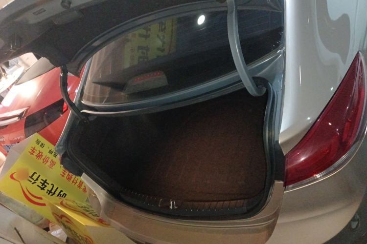 Used Hyundai Elantra 2016 1.6L Automatic ZhiXuan · Luxury Version
