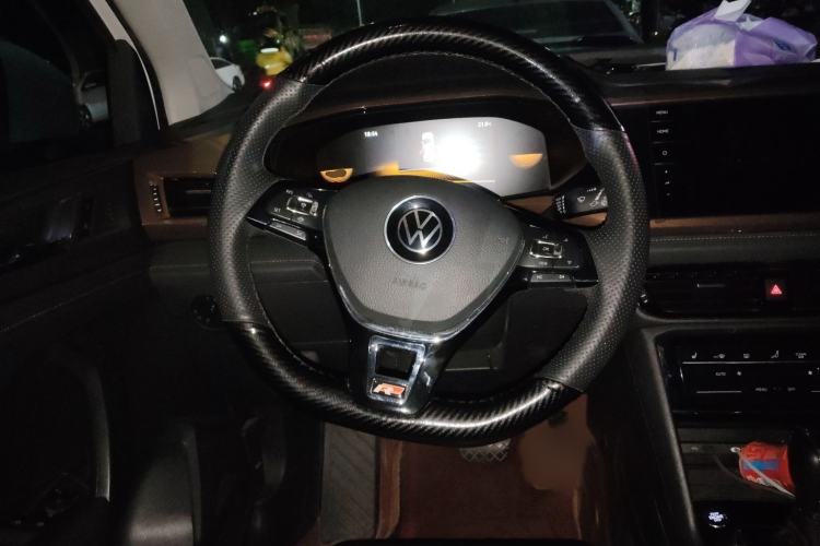 Used Volkswagen Tharu 2022 280TSI Two-Wheel-Drive Luxury Edition
