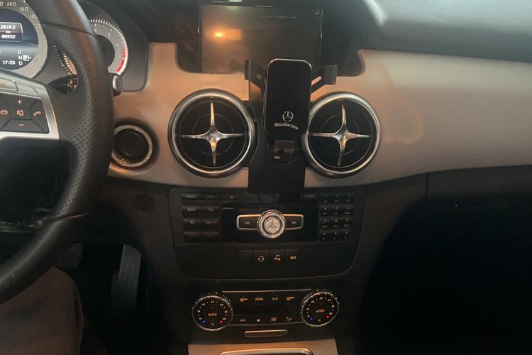 Used Mercedes-Benz GLK-Class 2015 GLK 260 4MATIC Dynamic Edition Ultimate Version