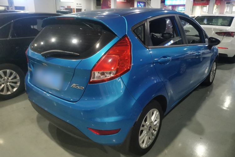 Used Ford Fiesta 2013 Hatchback 1.5L Automatic Fashion Edition
