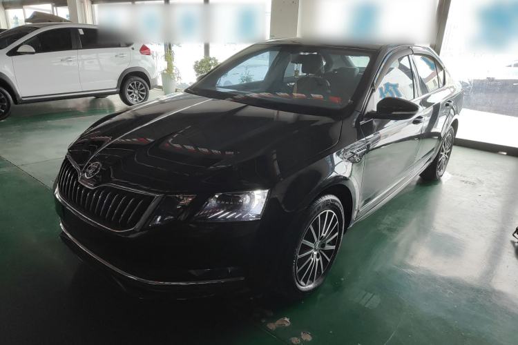 Used Skoda Octavia 2019 1.5L Automatic Smart Drive Luxury Edition China VI Standard