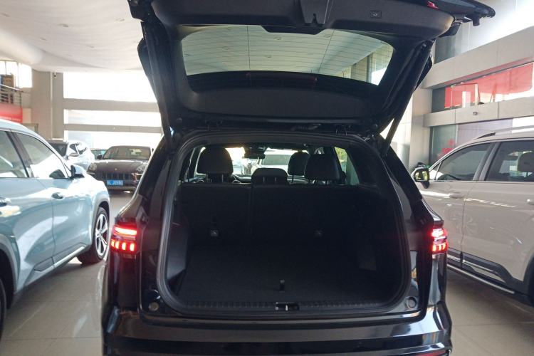 Used Geely Auto Monjaro L 2024 2.0TD High-Power Automatic Two-Wheel Drive Skyline Edition