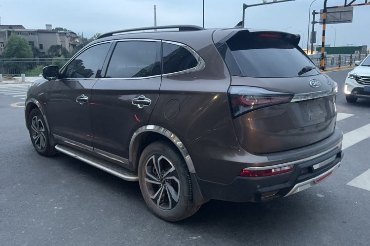 Used  Refine S7 2017 1.5T Automatic Luxury Model
