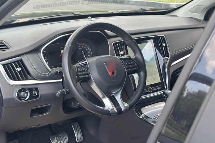 Used Roewe RX5 2018 30T Two-Wheel Drive Automatic Internet Platinum Edition
