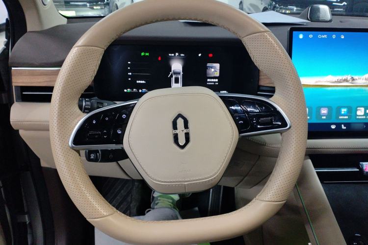 Used Hima AITO M7 2024 1.5T Intelligent Driving Rear-Drive Max Edition 5 Seats
