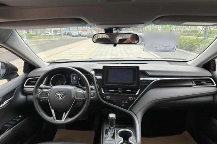 Used Toyota Camry 2022 2.0GVP Premier Edition
