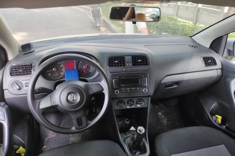 Used Volkswagen Polo 2011 1.4L Manual ZhiLe Edition

