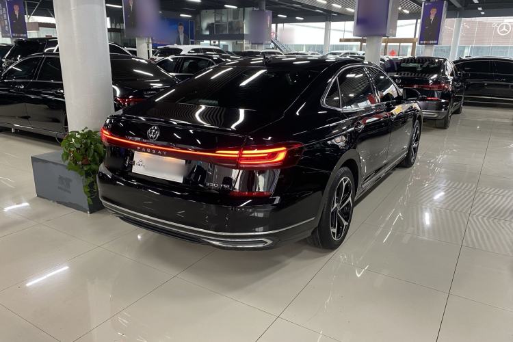 Used Volkswagen Passat 2023 Restyled 330TSI Starry Luxury Edition
