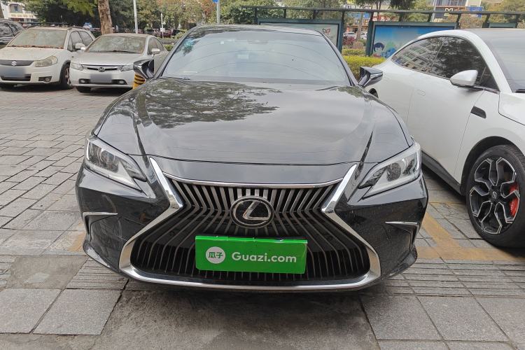 Used Lexus ES 2020 200 Excellence Edition