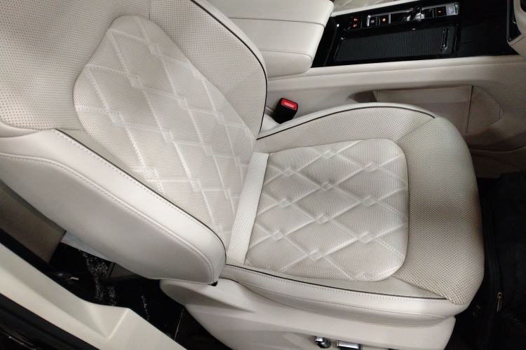 Used Volkswagen Viloran 2022 380TSI Prestige Edition
